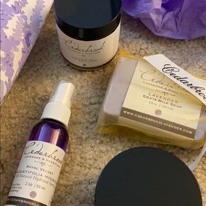 Cedarbrook Lavender + Free People Spa Bundle 🌾